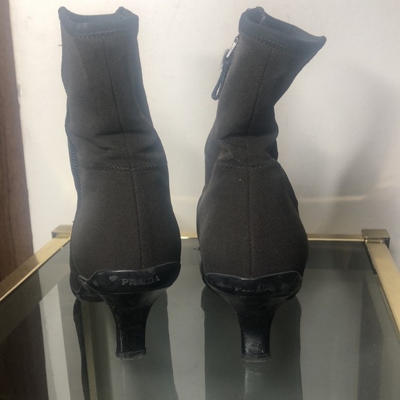 Prada zip up grey boots - Picture 4 of 11